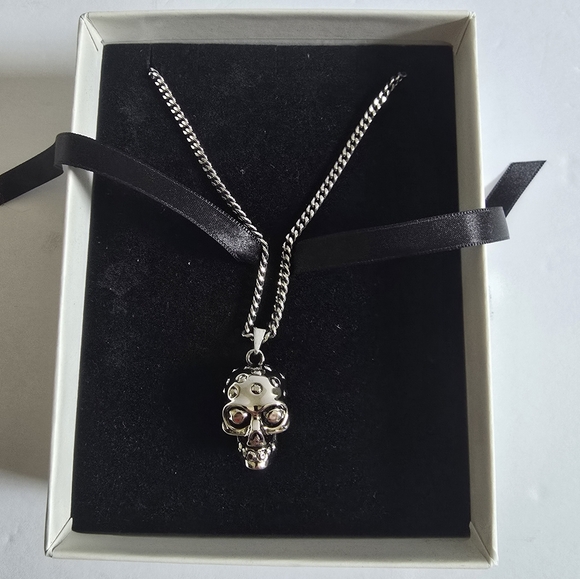 Alexander McQueen Skull Necklace Silver - Picture 3 of 9